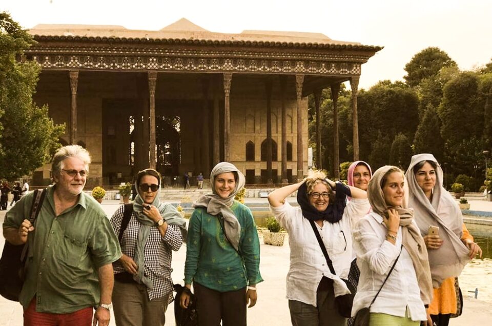 Useful phrases you’ll need when traveling in Iran